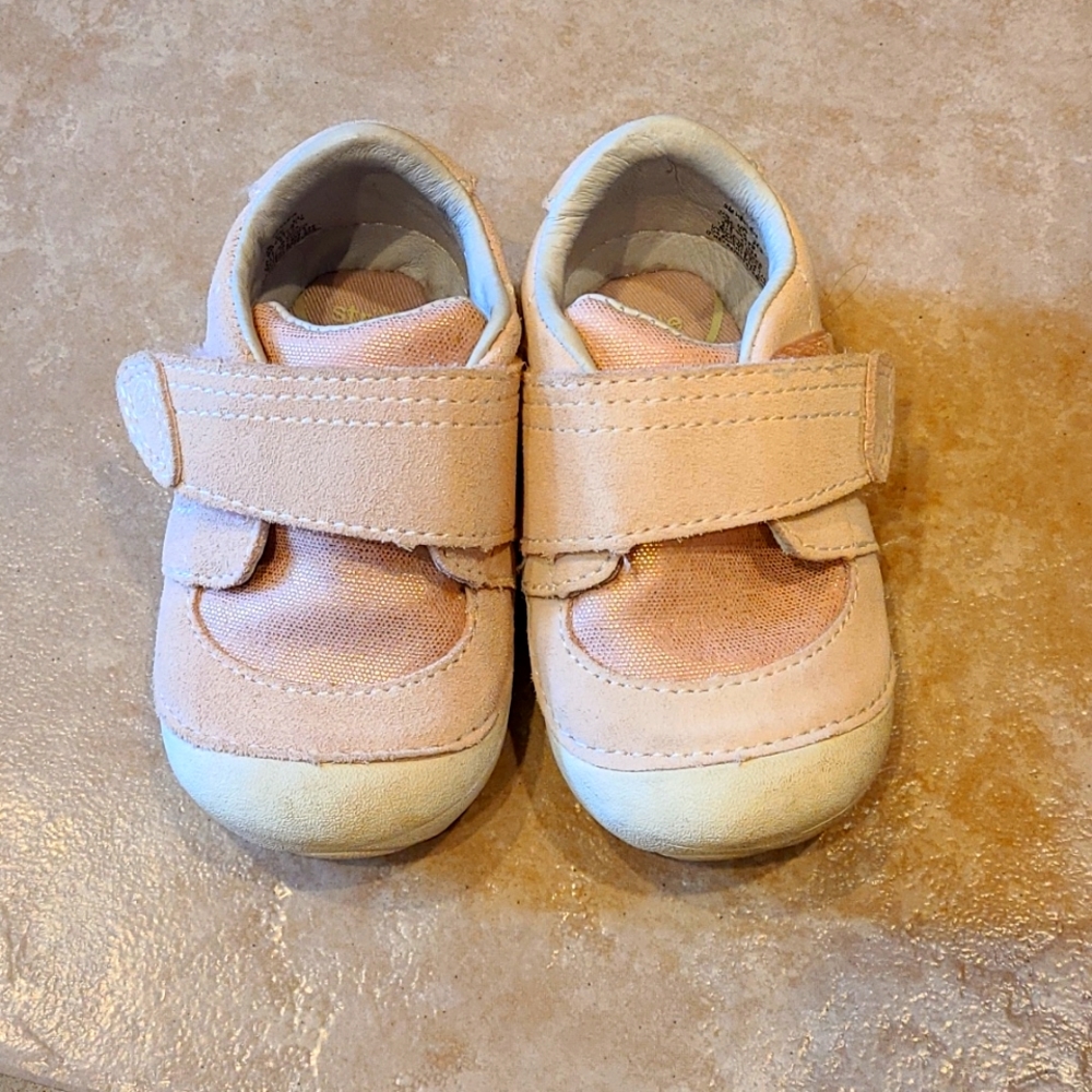 Stride Rite soft motion toddler sneakers